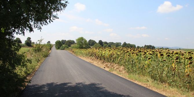 Karadavutlu Mahallesi’ne sıcak asfalt