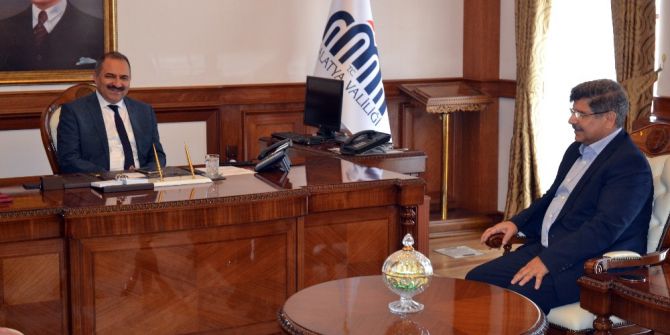 Türkiye Gazetesi Genel Yayın Yönetmeni Kapan: “Bu dönem Malatya’ya büyük hizmetlerin yapılacağına inanıyoruz”