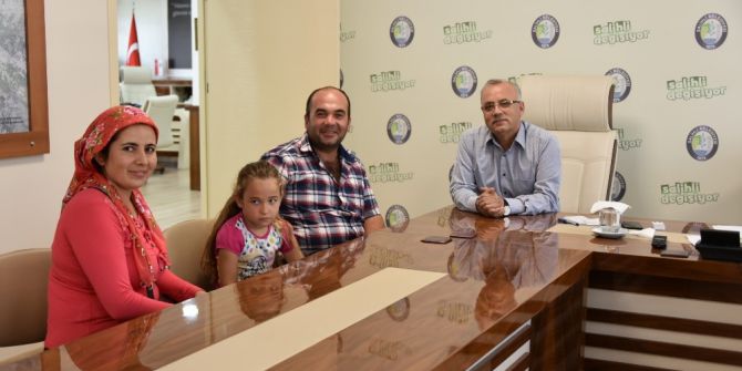 Başkan Kayda, halk gününde vatandaşları dinliyor