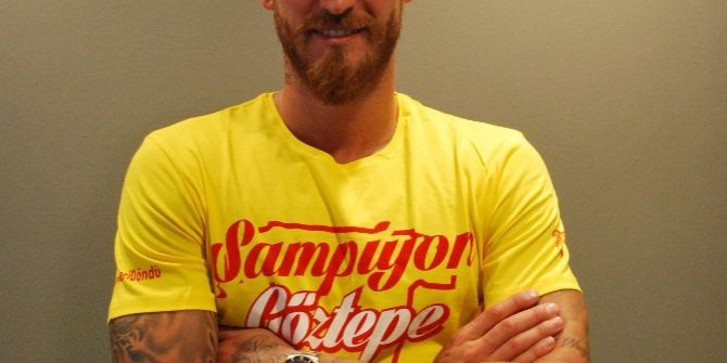 Ömer Şişmanoğlu imzayı attı