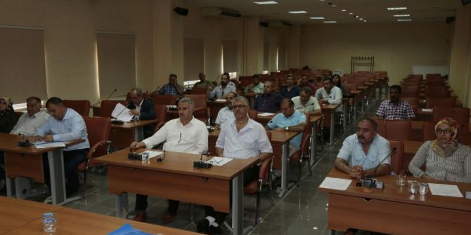 Belediyenin hizmet binası sorununu masaya yatırıldı