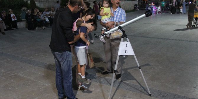 Parçalı ay tutulmasını fırsata çevirdiler