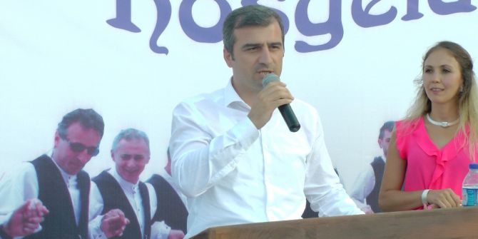 İhtiyar delikanlılar horon oynadı