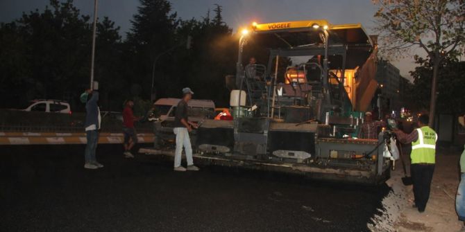Nevşehir’de ana yollar sıcak asfaltla kaplanıyor