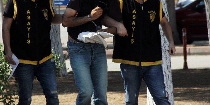 Polis şüphelendi, eşleştirme yaptı, tutuklandı