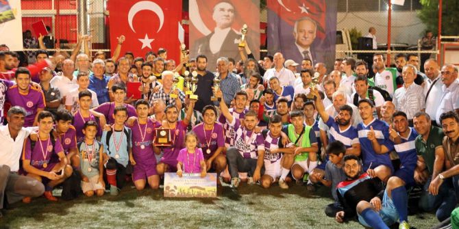 Bayraklı’da dernekler futbol turnuvasında buluşacak