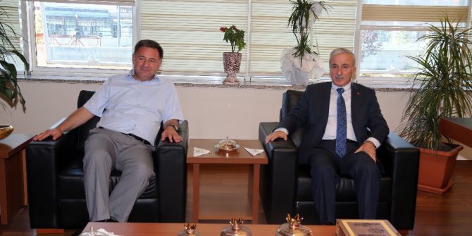 Vali Kamçı’dan adliye ve baroya ziyaret