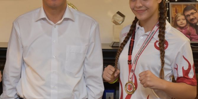 Başkan Çelik’ten dünya şampiyonuna kutlama