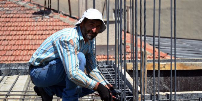 İnşaat işçilerinin sıcak mesaisi