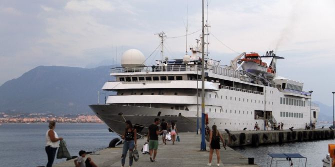 Lübnanlılar denizden geldi