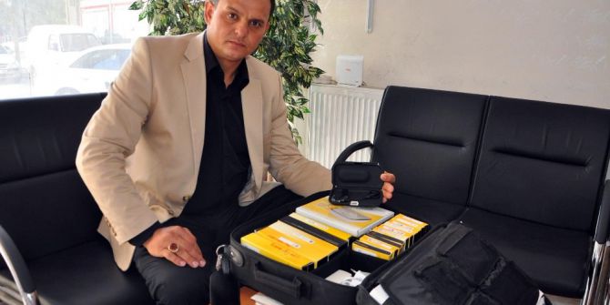 Sorgun’daki güvenlikçiden Adana’daki muhtaç aileye işitme cihazı