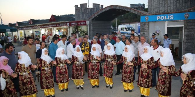 Darıca’da Bayburtlular sahne aldı