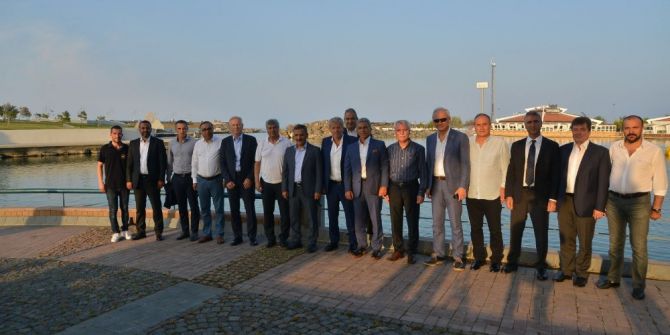 Futbolun patronları orayı tercih etti