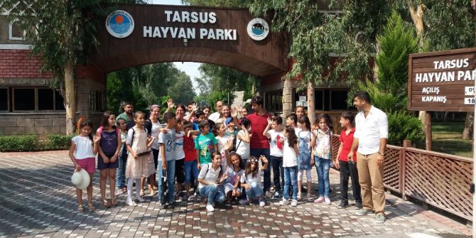 Akdenizli öğrenciler hayvanat bahçesini gezdi