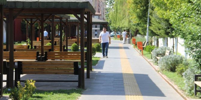 Diyarbakır’da park ve caddeler boşaldı