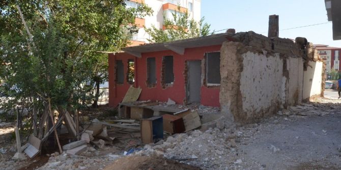 Yeşilyurt’ta alternatif yol güzergahlarının sayısı artıyor