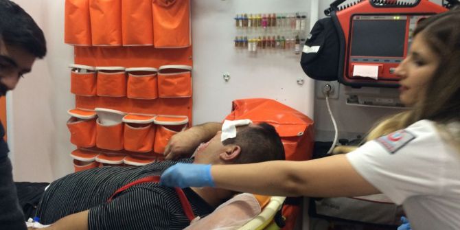 Yolcu sürücüyü darp etti