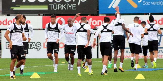 Lens sahaya indi, Beşiktaş hazırlıklarını sürdürdü