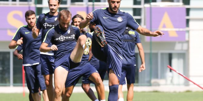 Osmanlıspor günü çift antrenmanla tamamladı