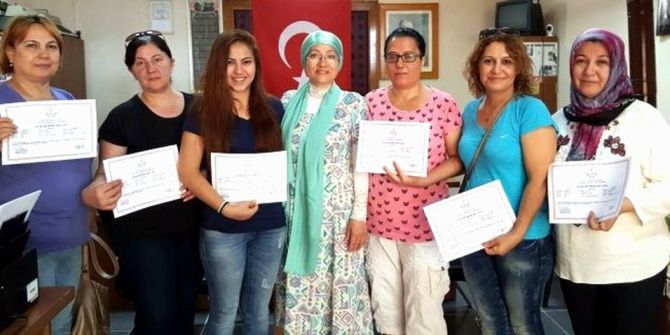 Aydın’da ev hanımları meslek ediniyor