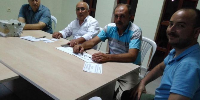 AK Parti, Hürriyet mahallesinde Danışma Meclisi Toplantısı yaptı