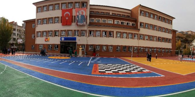 Çankaya’daki okullarda tadilat başladı