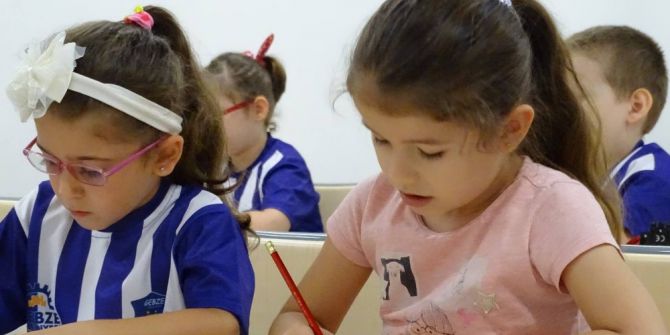 Gebzeli çocuklar İngilizce’yi yaz okullarında öğreniyor