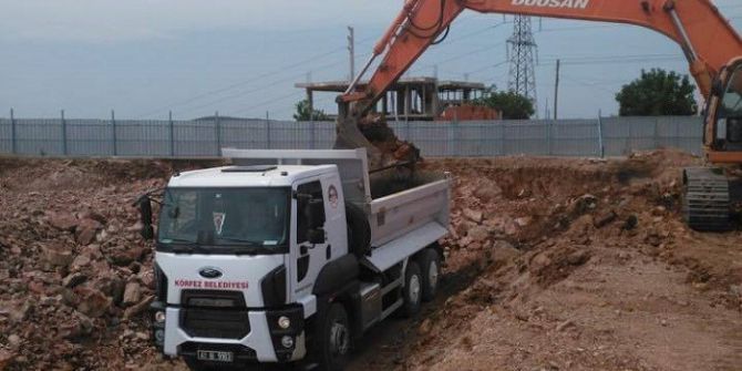 Hereke Kapalı Pazar inşaatı sürüyor