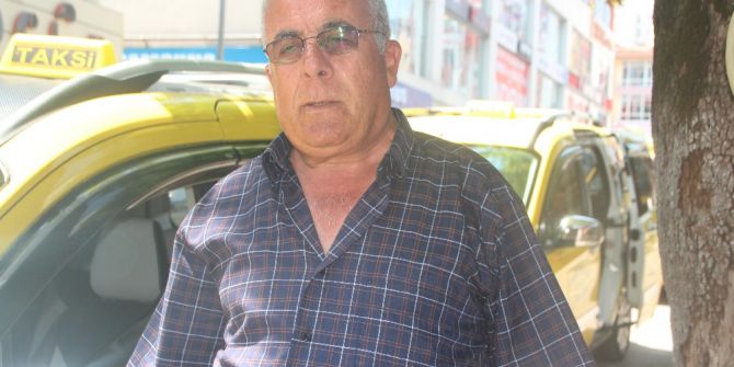 Taksiciler lağım kokusundan şikayetçi