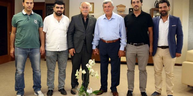 Başkan Karaosmanoğlu Çenesuyu Plajyolu Spor Kulübü yönetimini ağırladı