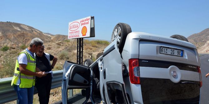 Yola çıkan köpeğe çarpmamak isterken kaza yaptı: 6 yaralı