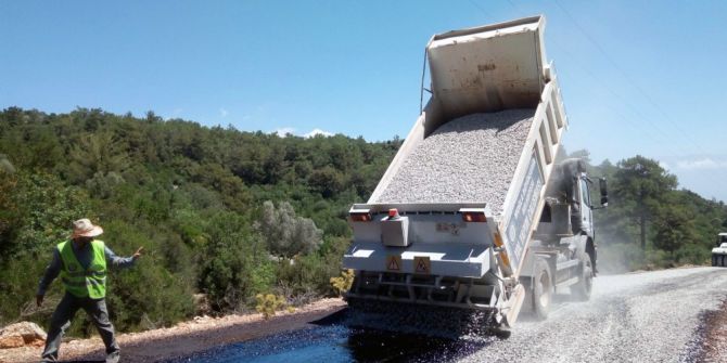 Fethiye ve Seydikemer’de Yol Çalışmaları Sürüyor
