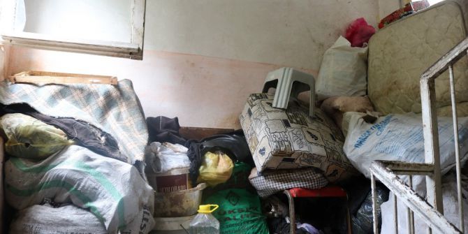 Çöp evden 4 kamyon çöp çıktı