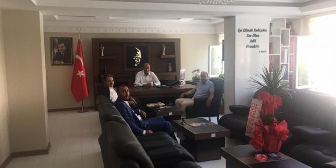 Eğitim Bir-Sen’den Akkışla Kaymakamına nezaket ziyareti