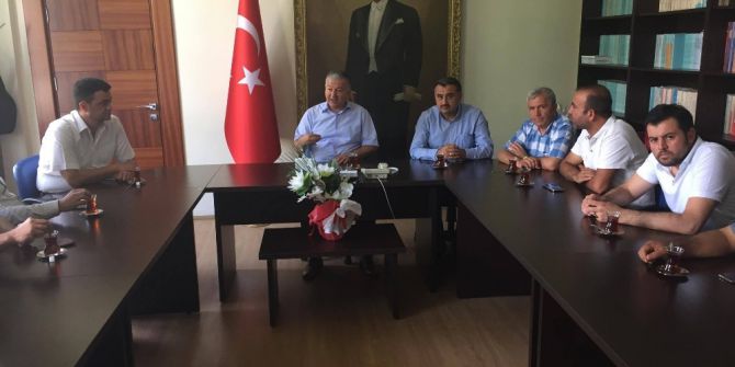 Başkan Cabbar ve Ak Parti İlçe Teşkilatı Kaymakam Duru’yu ziyaret etti