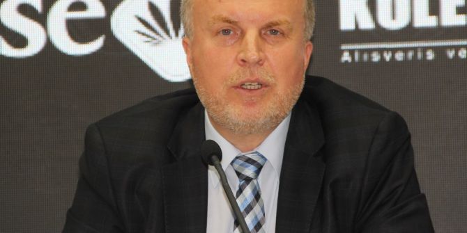 Süper Kupa finalinde sahaya bıçak atan kişi yakalandı