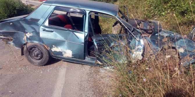 Kastamonu’da alkollü sürücü beton mikserine çarptı