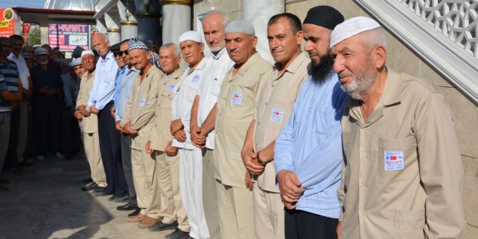 80 hacı adayı dualarla uğurlandı