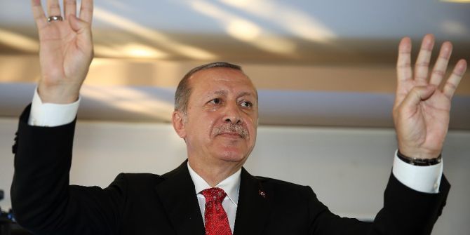 Cumhurbaşkanı Erdoğan Giresun’da partililere yoklama yaptı
