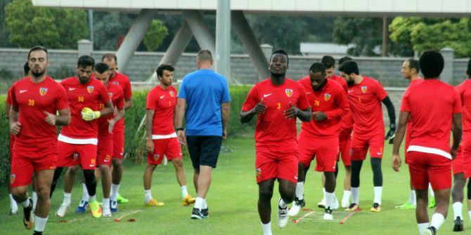Kayserispor’da Galatasaray maçına hazırlanıyor