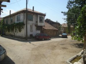 Isparta Yalvaç Kurusarı Köyü