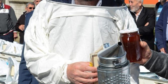 Arıcılık kursunu bitirenlere belgeleri  verilecek