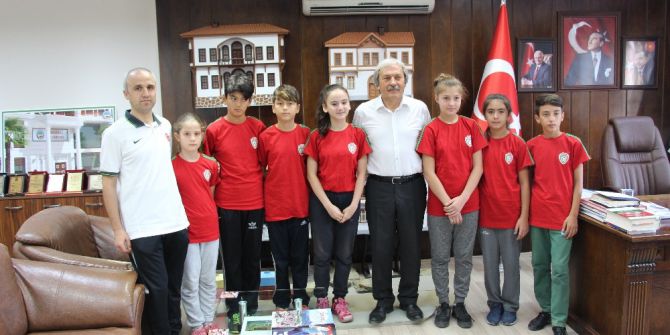 Osmanelili tekwondocular Minikler Türkiye Şampiyonasına gitti