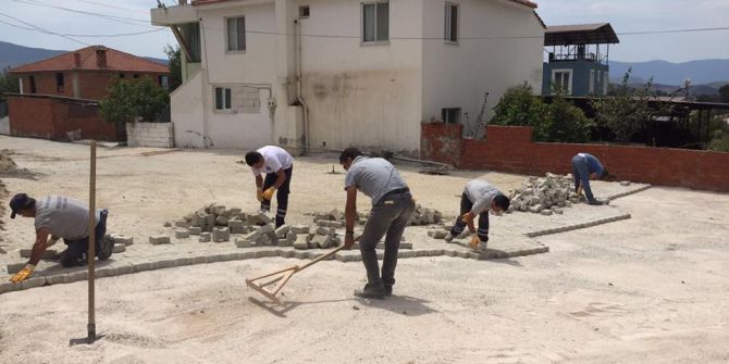 Milas’ta yol çalışmaları hızlandı