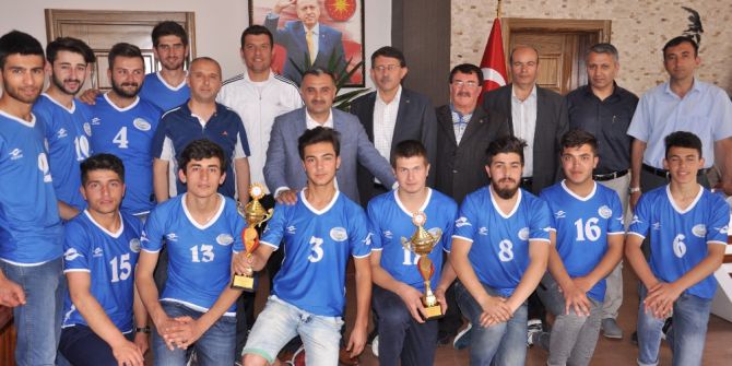 Başkan Cabbar: “Voleybol takımlarımız daha başarılı olacak”