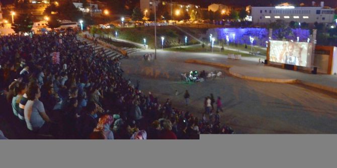 Sinema Festivalinde “Unutursam Fısılda” izleyici ile buluştu