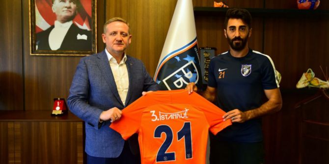 Başakşehir, Mahmut Tekdemir ile sözleşme yeniledi