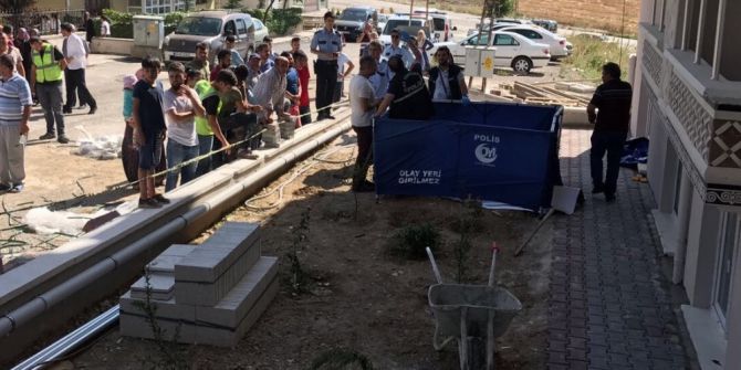 Elektrik akımına kapılan 17 yaşındaki genç hayatını kaybetti