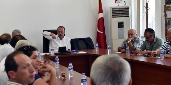 Başkan Akgül, mahalle muhtarlarıyla bir araya geldi