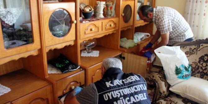 Uyuşturucu tacirlerine şafak operasyonu: 6 gözaltı